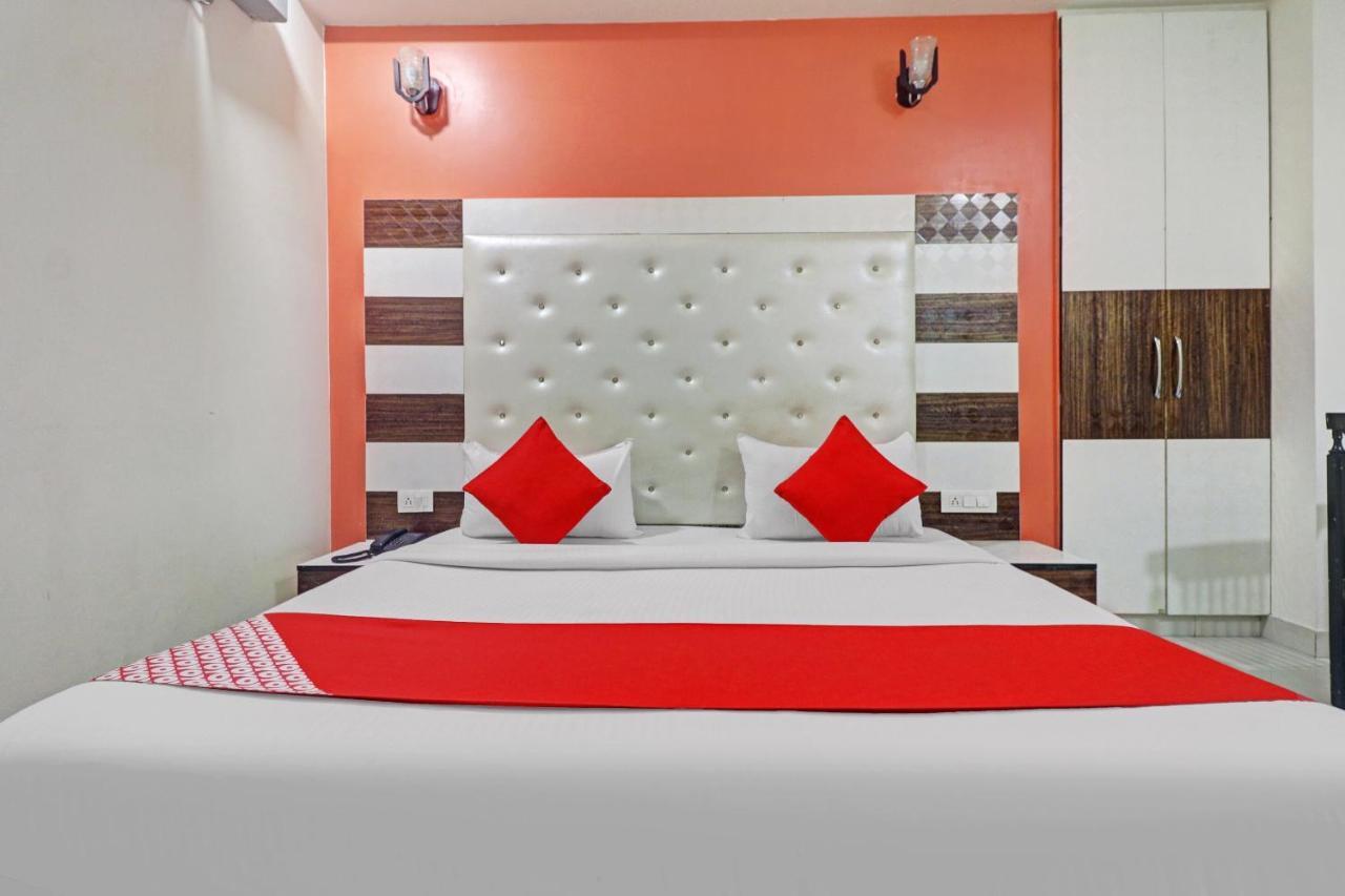 Oyo 12675 Hotel Star Inn New Delhi Exterior foto