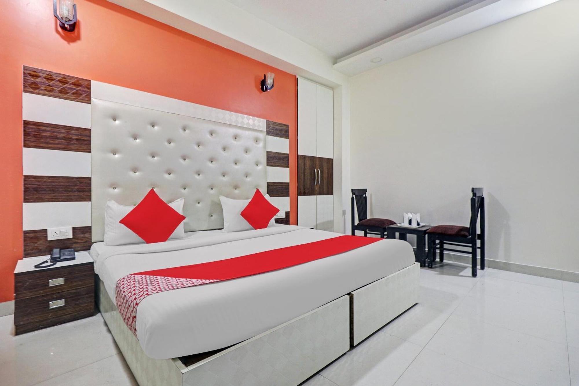 Oyo 12675 Hotel Star Inn New Delhi Exterior foto
